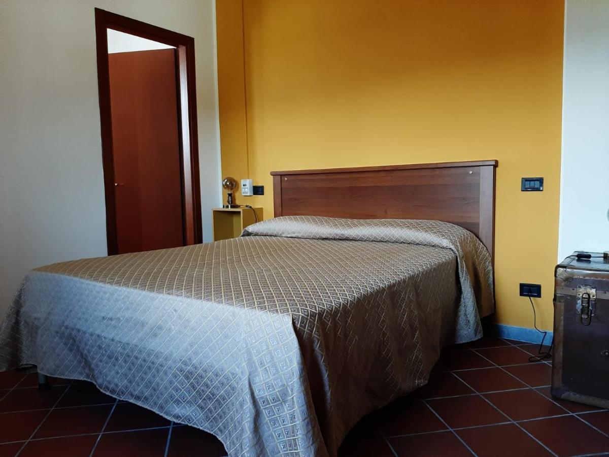 Agriturismo Calendiluna Luni エクステリア 写真